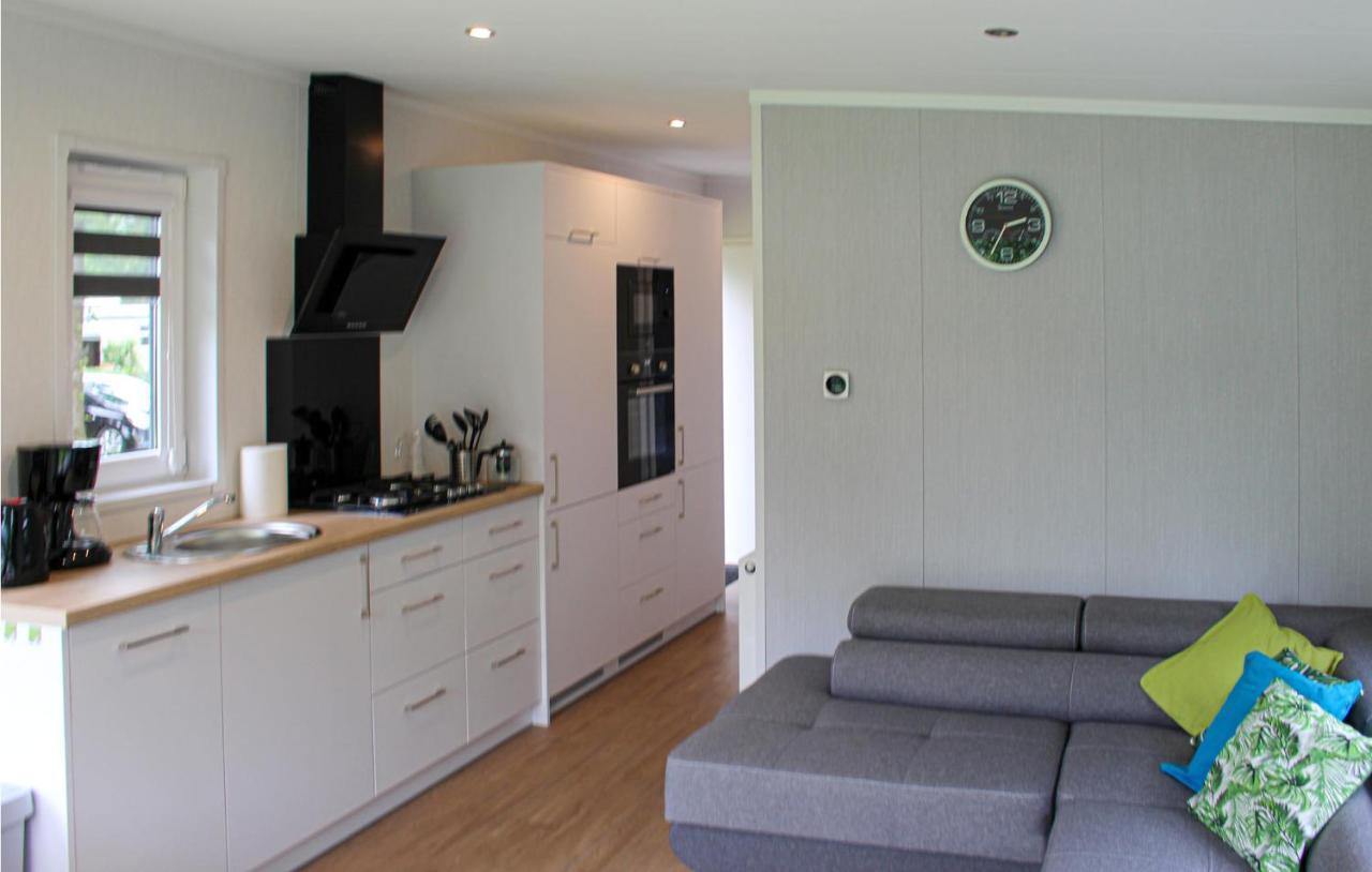 Nice Stacaravan In Marienberg With Kitchen Exterior foto